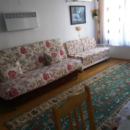 아파트 Mila Studio-Apartment In The Center Of Nessebar 네세부르